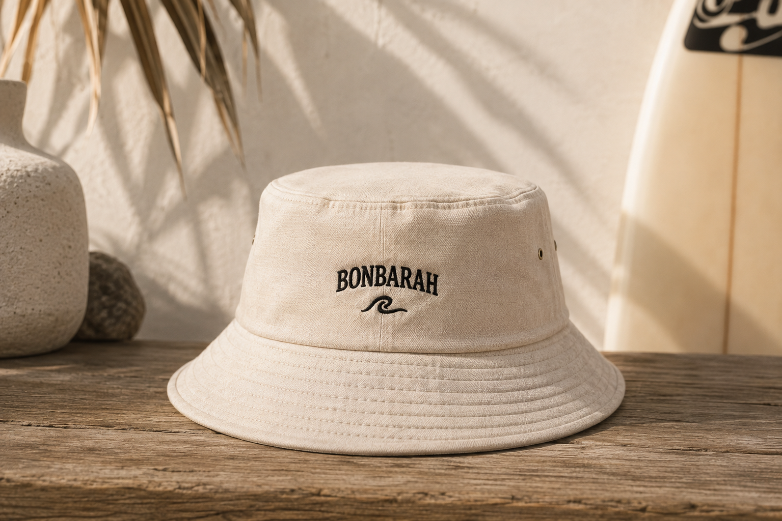 Sandy canvas bucket hat